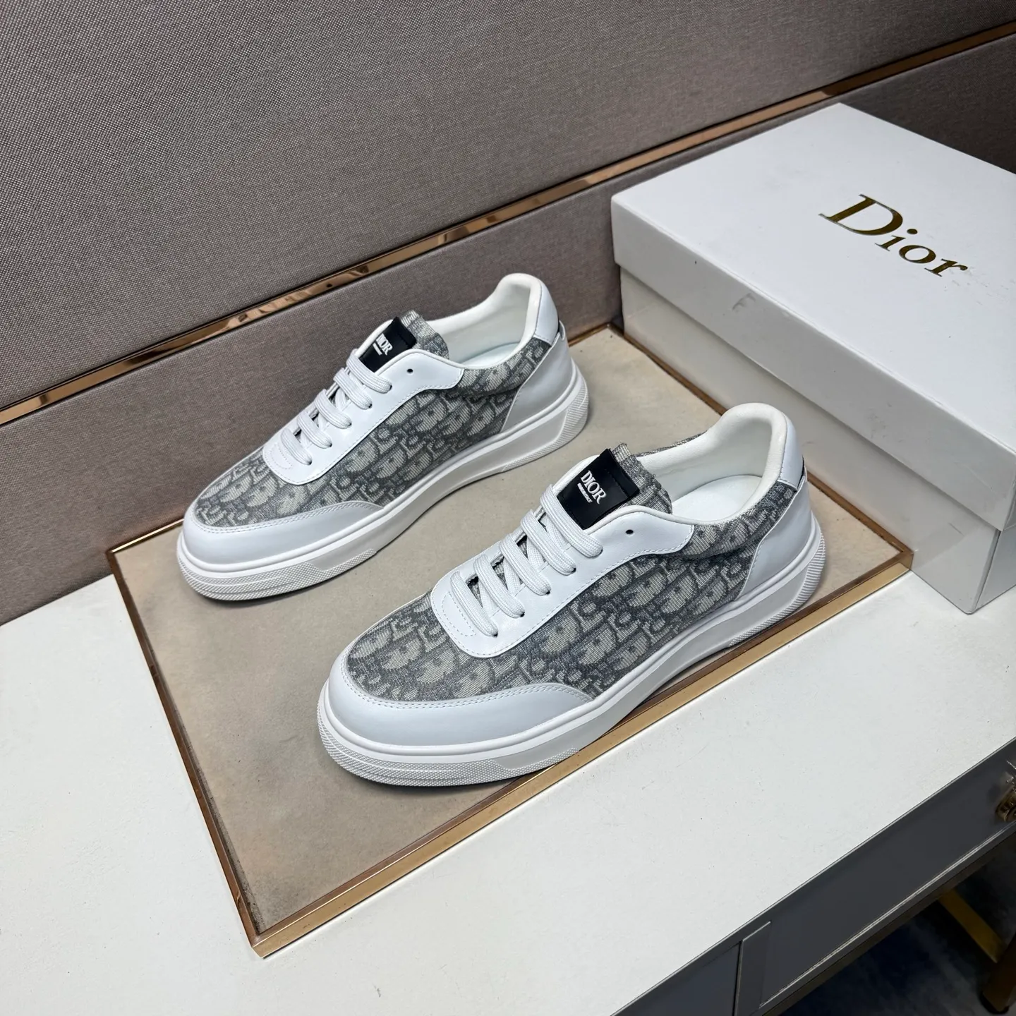 ⬛️Men's shoes 💰p400 [Dior~] Men's casual shoes 2025z cabinet sales simultaneously 🔶Size: 38-44#️⃣ 🔷3 colors🔜The upper is made of multi-material splicing ➕Genuine leather lining, comfortable and breathable, sole: original comfortable and wear-resistant outsole, ⚠️real thing📱photographed🎬real thing is better📢📢📢